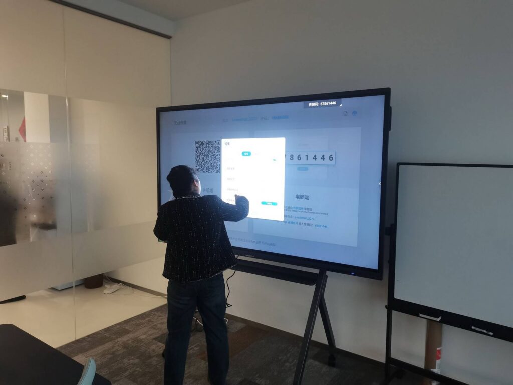 How Does a Smart Board Work? A Simple Guide to Interactive Whiteboards