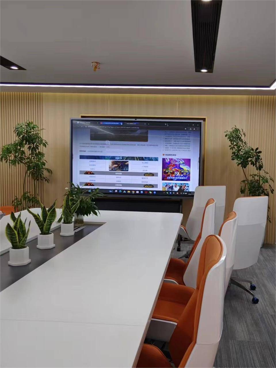 Interactive classroom display used for collaborative learning